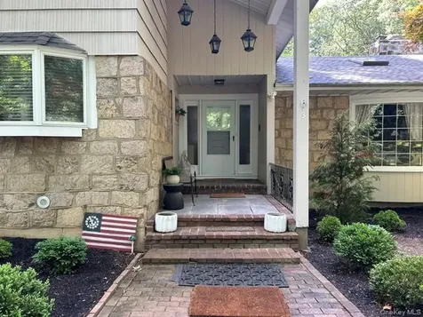 3 Fox Lane Locust Valley NY 11560