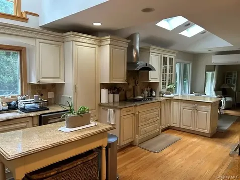 3 Fox Lane Locust Valley NY 11560