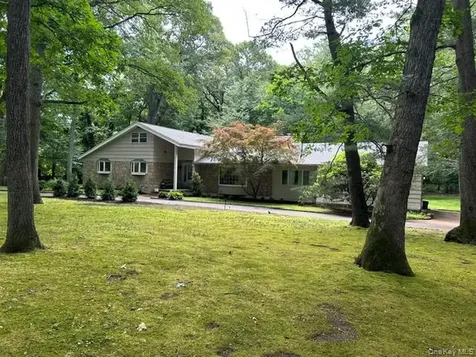 3 Fox Lane Locust Valley NY 11560