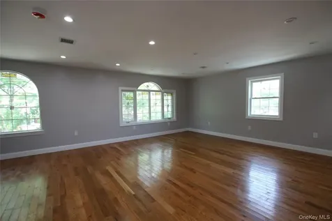 18112 145th Avenue Springfield Gardens NY 11413