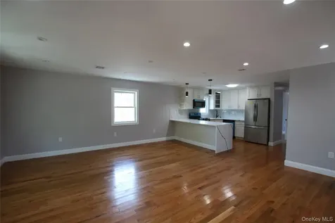 18112 145th Avenue Springfield Gardens NY 11413