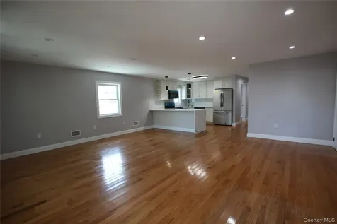 18112 145th Avenue Springfield Gardens NY 11413