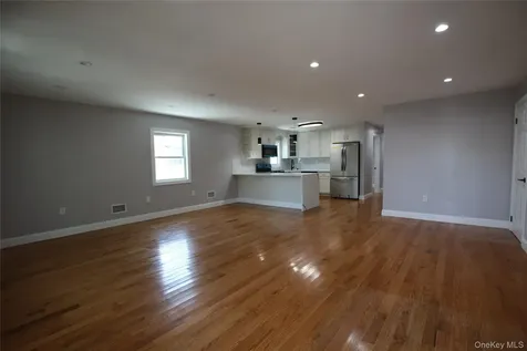 18112 145th Avenue Springfield Gardens NY 11413