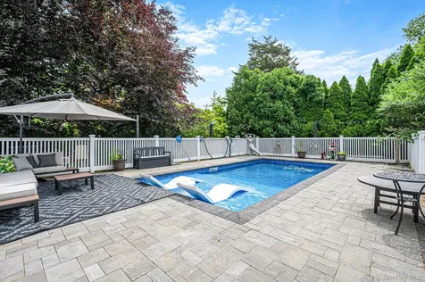 6 New York Avenue Stony Brook NY 11790