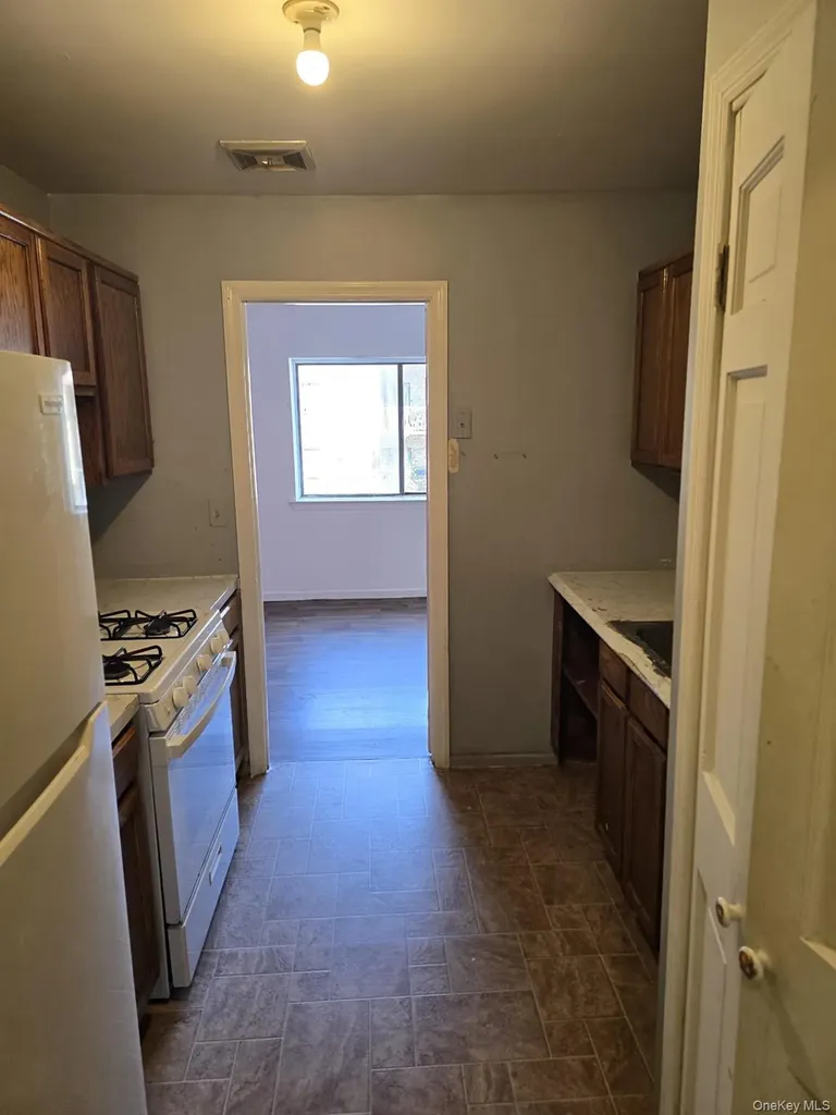 520 Kennedy Drive Spring Valley NY 10977