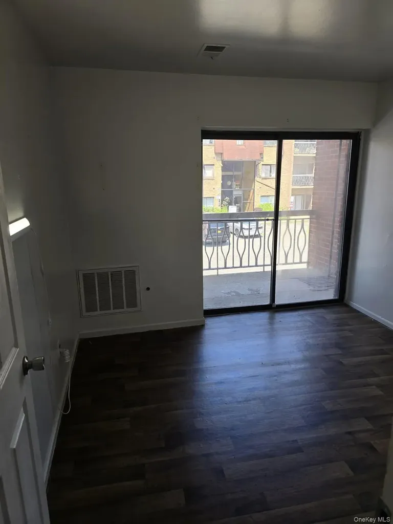 520 Kennedy Drive Spring Valley NY 10977