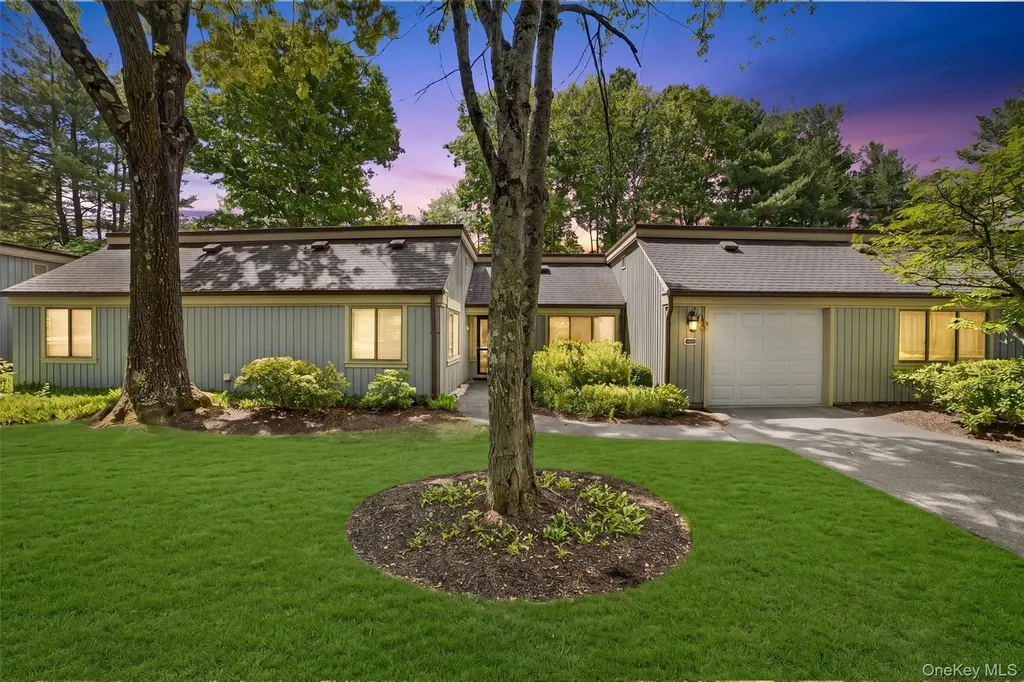 300 Heritage Hills Somers NY 10589