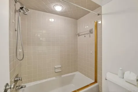 300 Heritage Hills Somers NY 10589