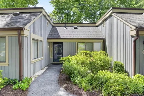 300 Heritage Hills Somers NY 10589