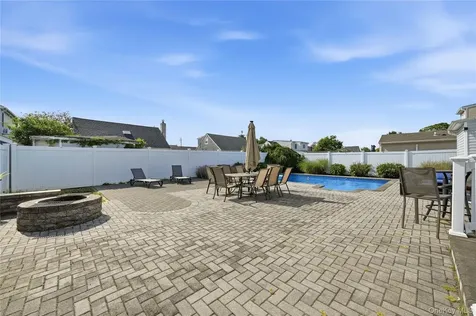316 Philadelphia Avenue Massapequa Park NY 11762