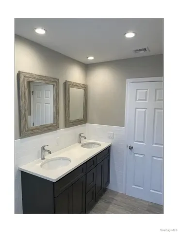 97 Coles Street Glen Cove NY 11542