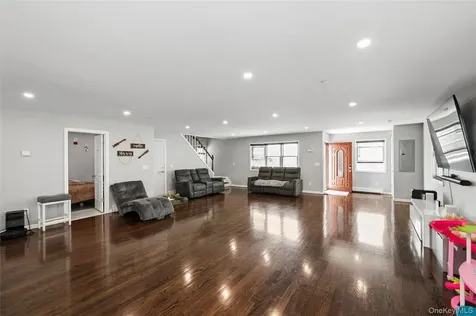 663 Arthur Street Baldwin NY 11510