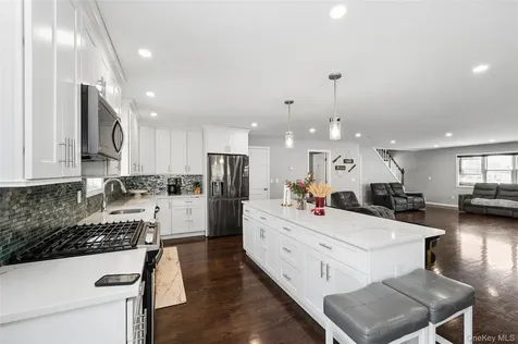 663 Arthur Street Baldwin NY 11510