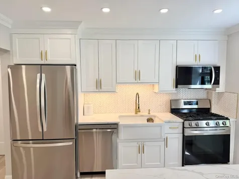 1271 California Road Eastchester NY 10709