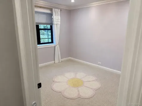 1271 California Road Eastchester NY 10709