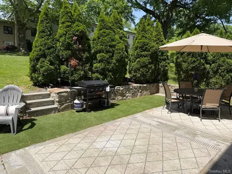 1271 California Road Eastchester NY 10709