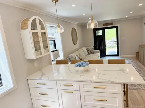 1271 California Road Eastchester NY 10709