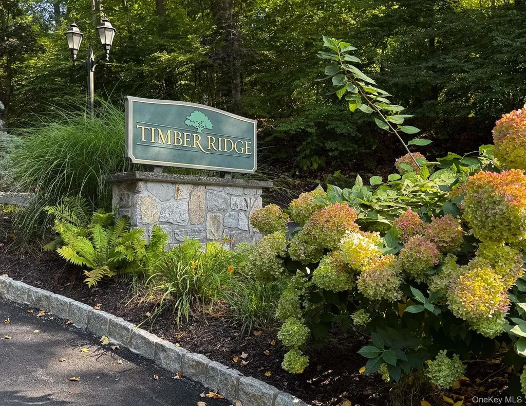 31 Timber Ridge Mount Kisco NY 10549