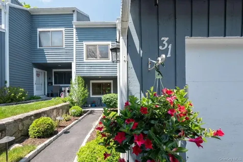 31 Timber Ridge Mount Kisco NY 10549