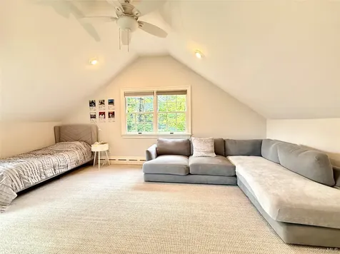 43 Glen Way Cold Spring Harbor NY 11724