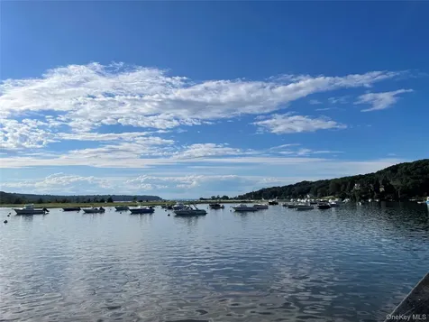 43 Glen Way Cold Spring Harbor NY 11724