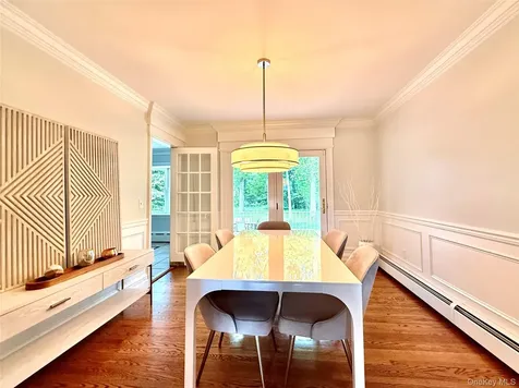 43 Glen Way Cold Spring Harbor NY 11724