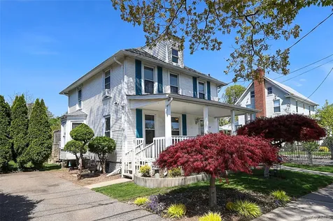 237 Fulton Street Westbury NY 11590