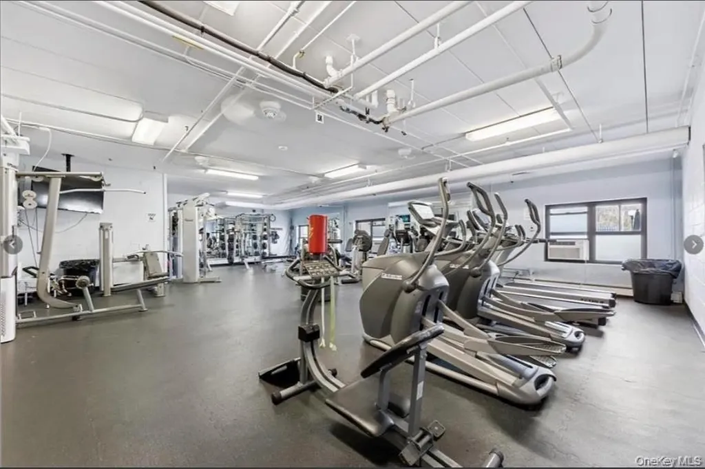 1085 Warburton Avenue Yonkers NY 10701