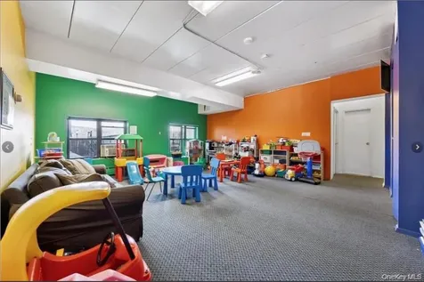 1085 Warburton Avenue Yonkers NY 10701