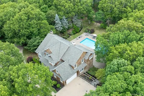 1999 Deerfield Road Water Mill NY 11976