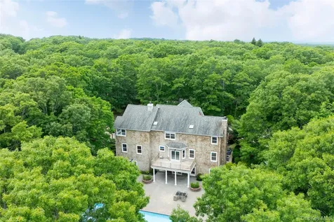 1999 Deerfield Road Water Mill NY 11976