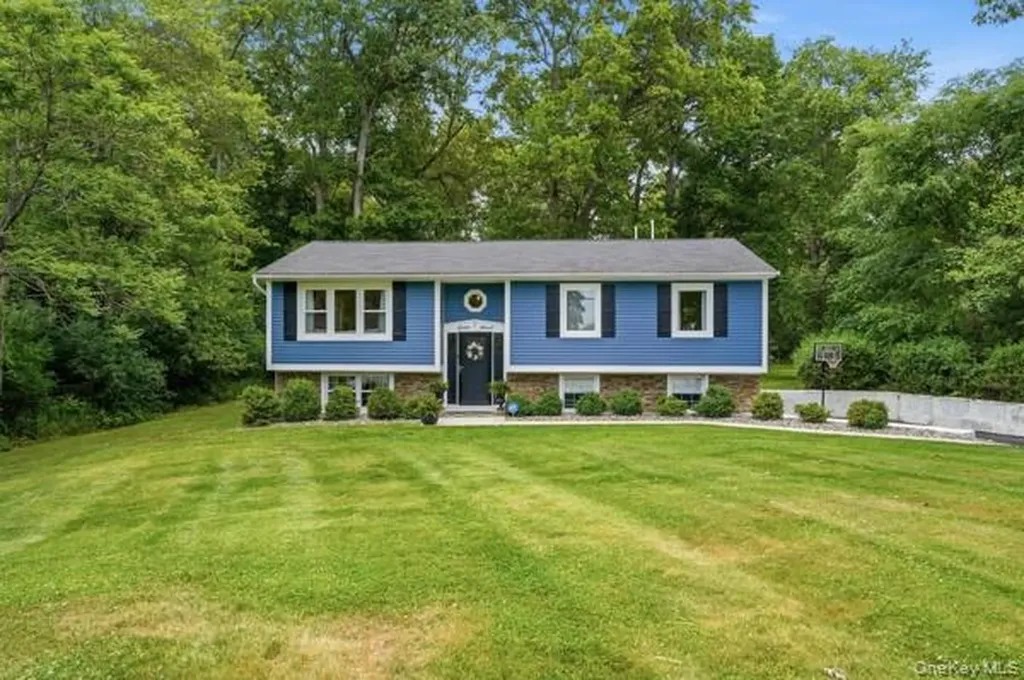 7 Gold Road Wappingers Falls NY 12590