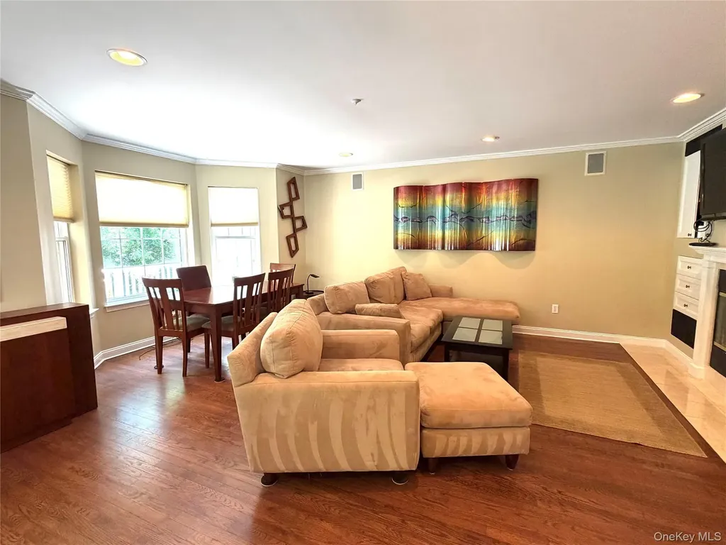 121 Winding Ridge Road 121 Winding Ridge Road White Plains NY 10603