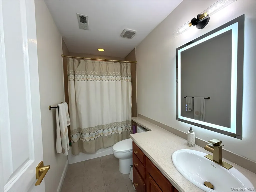 121 Winding Ridge Road 121 Winding Ridge Road White Plains NY 10603