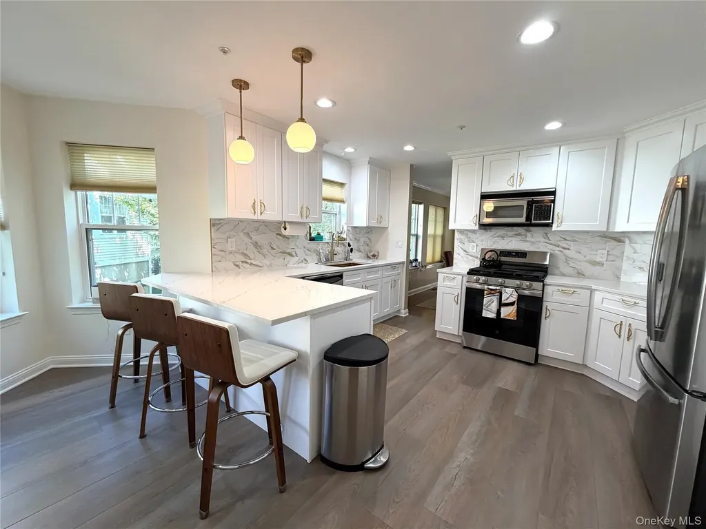 121 Winding Ridge Road 121 Winding Ridge Road White Plains NY 10603