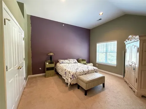 121 Winding Ridge Road White Plains NY 10603