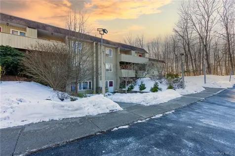 10 Wild Oaks Road Goldens Bridge NY 10526