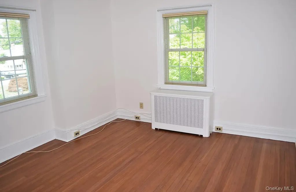 53 Ogden Avenue White Plains NY 10605