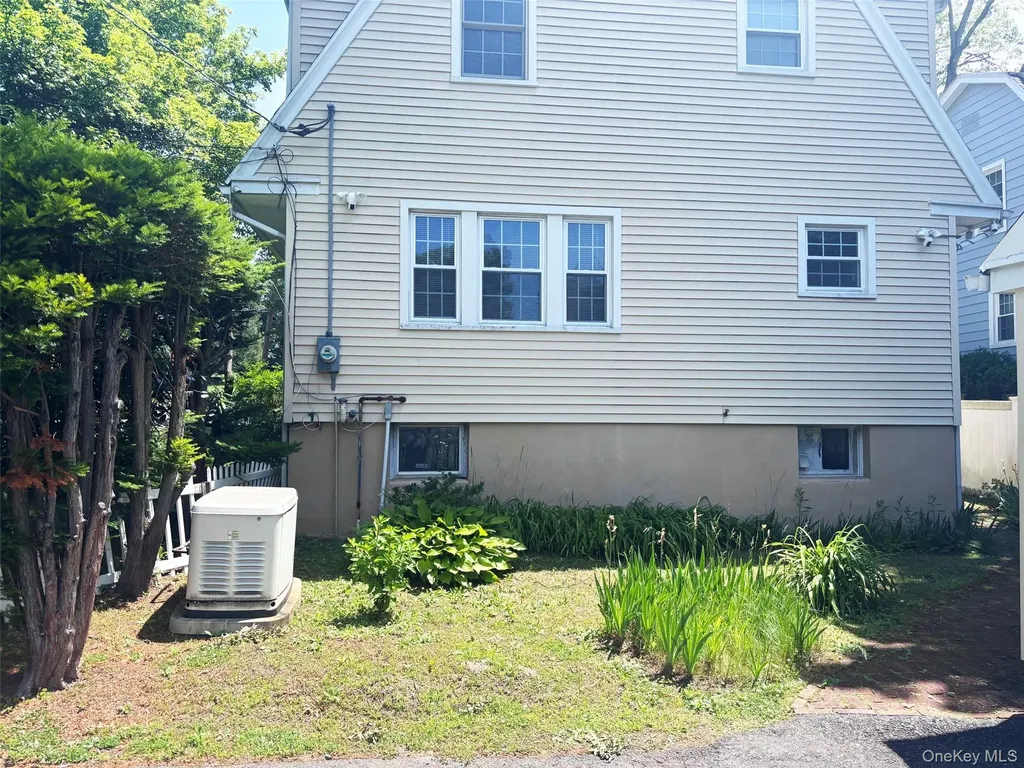 53 Ogden Avenue White Plains NY 10605