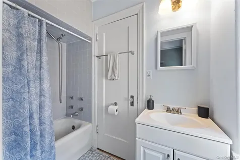 2 Alden Place Bronxville NY 10708