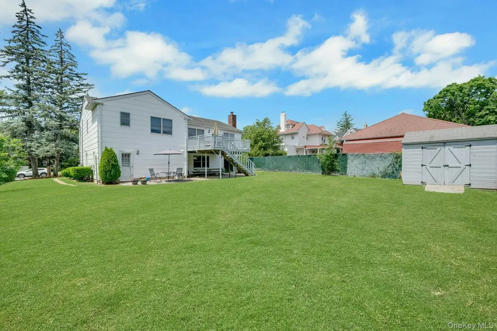 100 Neptune Avenue New Rochelle NY 10805