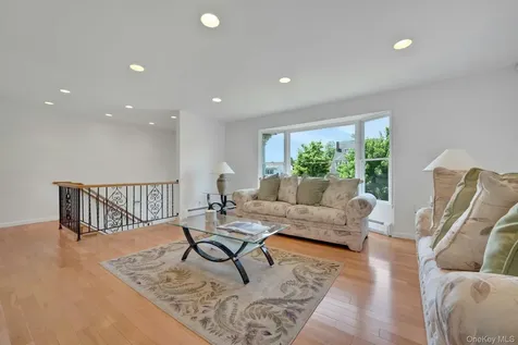 100 Neptune Avenue New Rochelle NY 10805