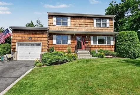 114 Fairfax Avenue Hawthorne NY 10532
