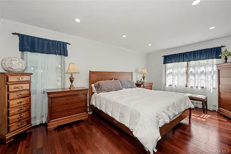 114 Fairfax Avenue Hawthorne NY 10532