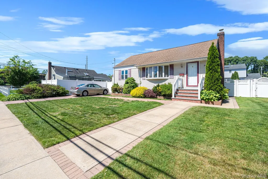 52 Eastlake Avenue Massapequa Park NY 11762
