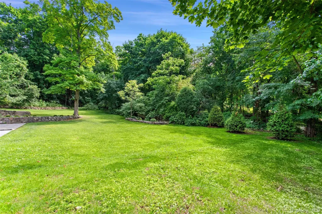 736 Croton Lake Road Bedford Corners NY 10549