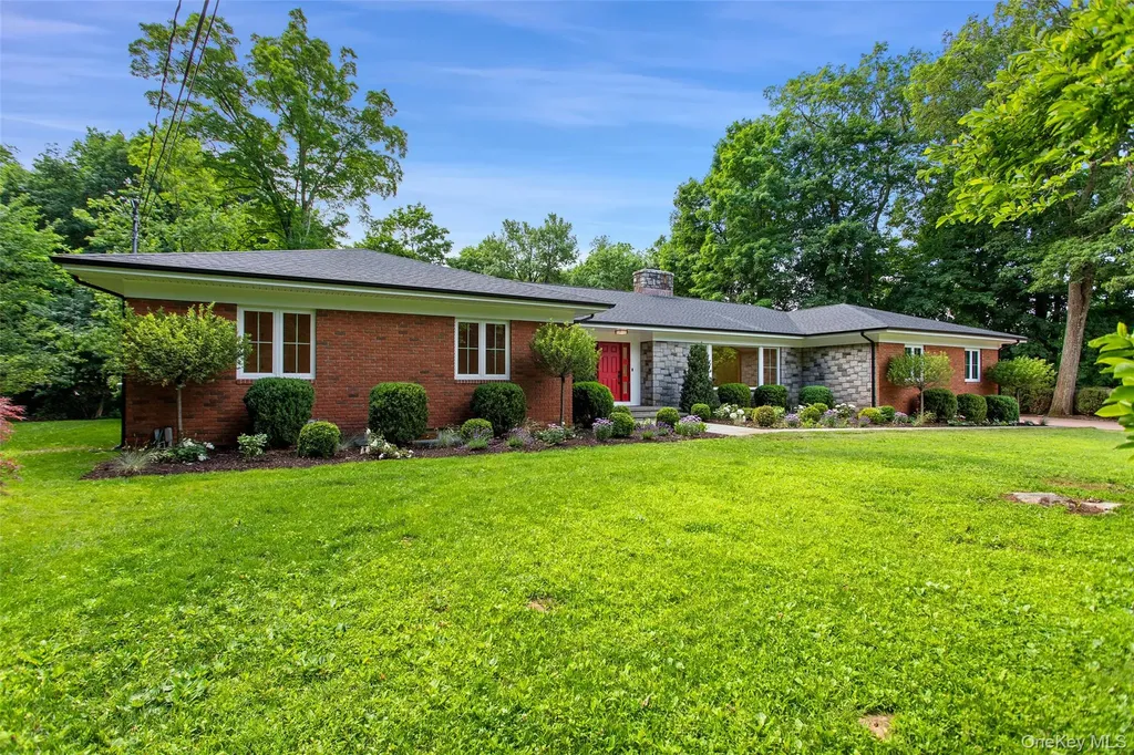 736 Croton Lake Road Bedford Corners NY 10549