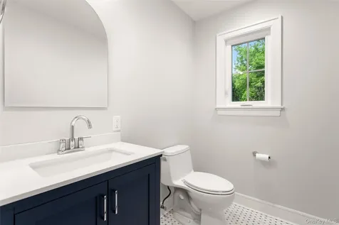 736 Croton Lake Road Bedford Corners NY 10549