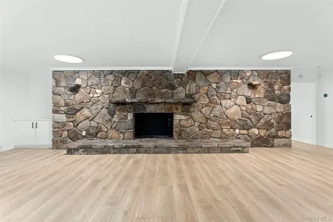 736 Croton Lake Road Bedford Corners NY 10549