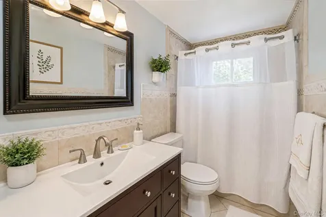 23 Ehler Street Brentwood NY 11717